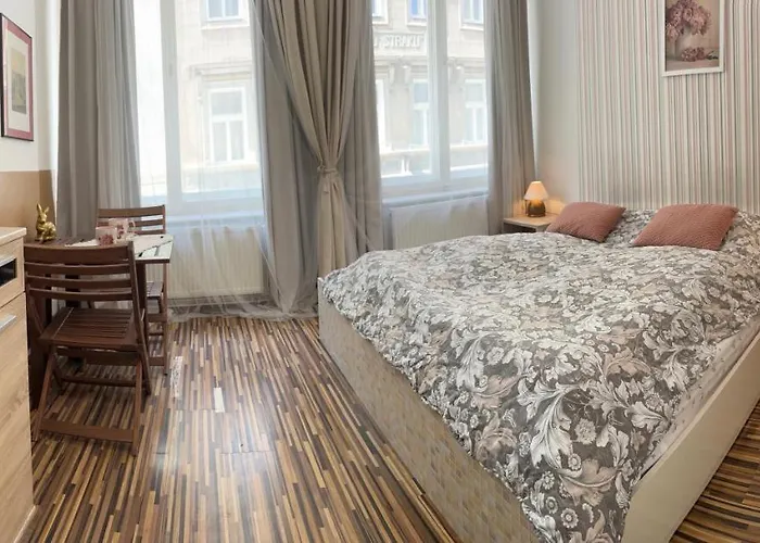 Prague Old Town Apartment Benediktska 6